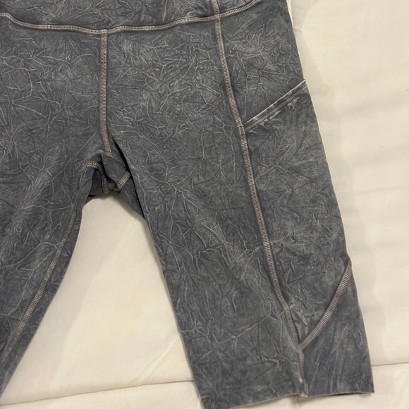 Lululemon Shorts - Picture 4 of 8